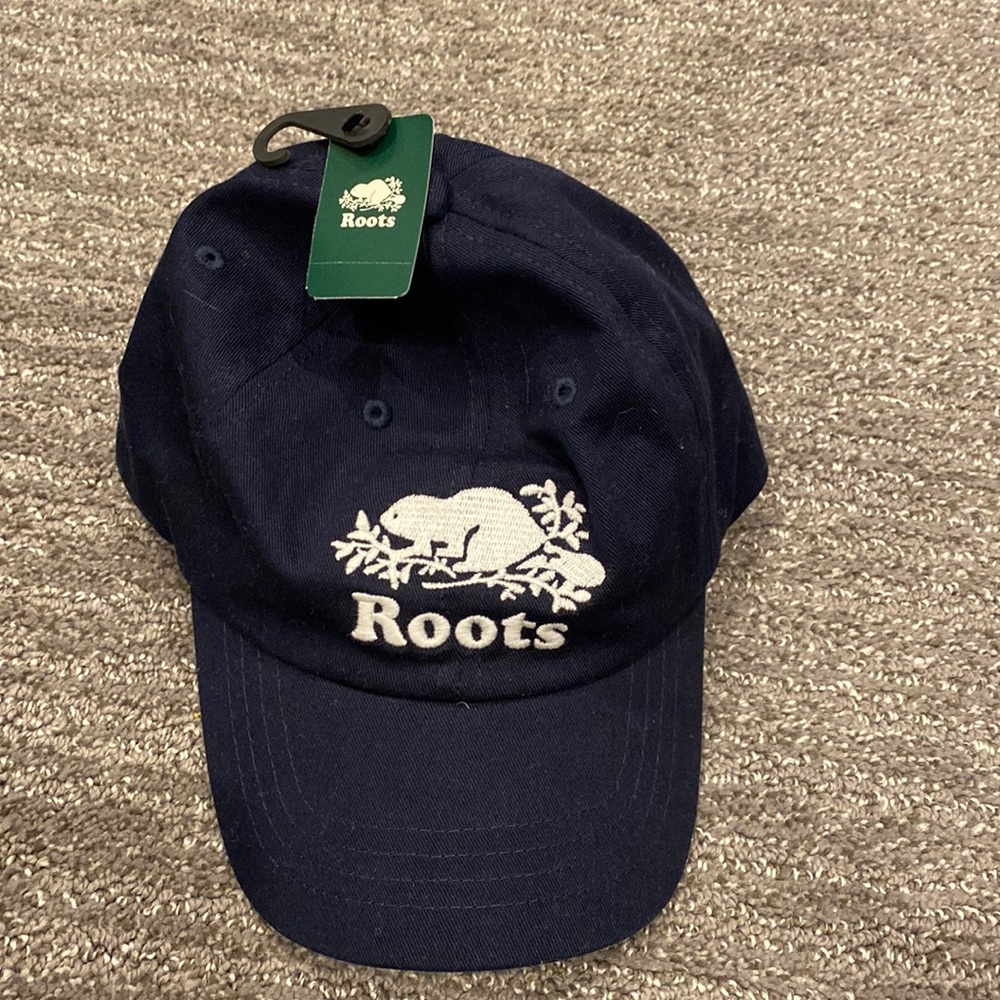 COPY - Roots kids cooper baseball cap, NWT, size S/M, navy